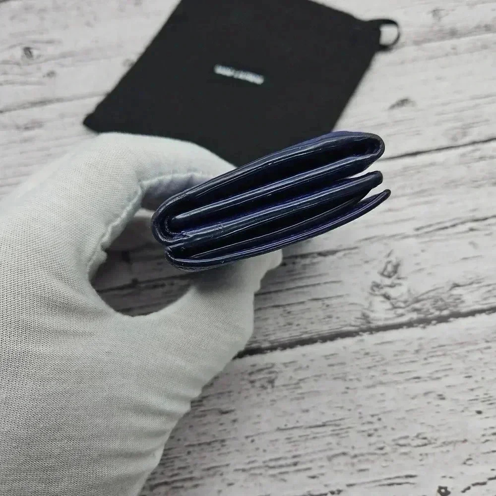 Yves Saint Laurent mini Trifold blue wallet with coin pouch, dust bag included - Picture 5 of 7